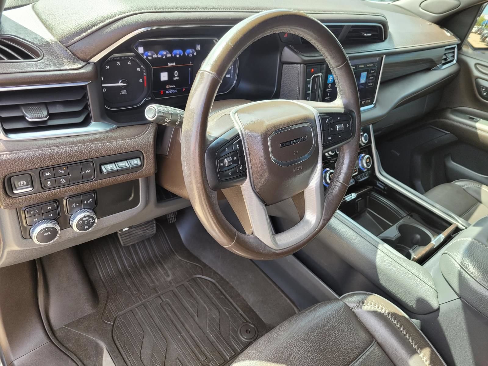 Used 2021 GMC Yukon Denali AWD/4WD image 27