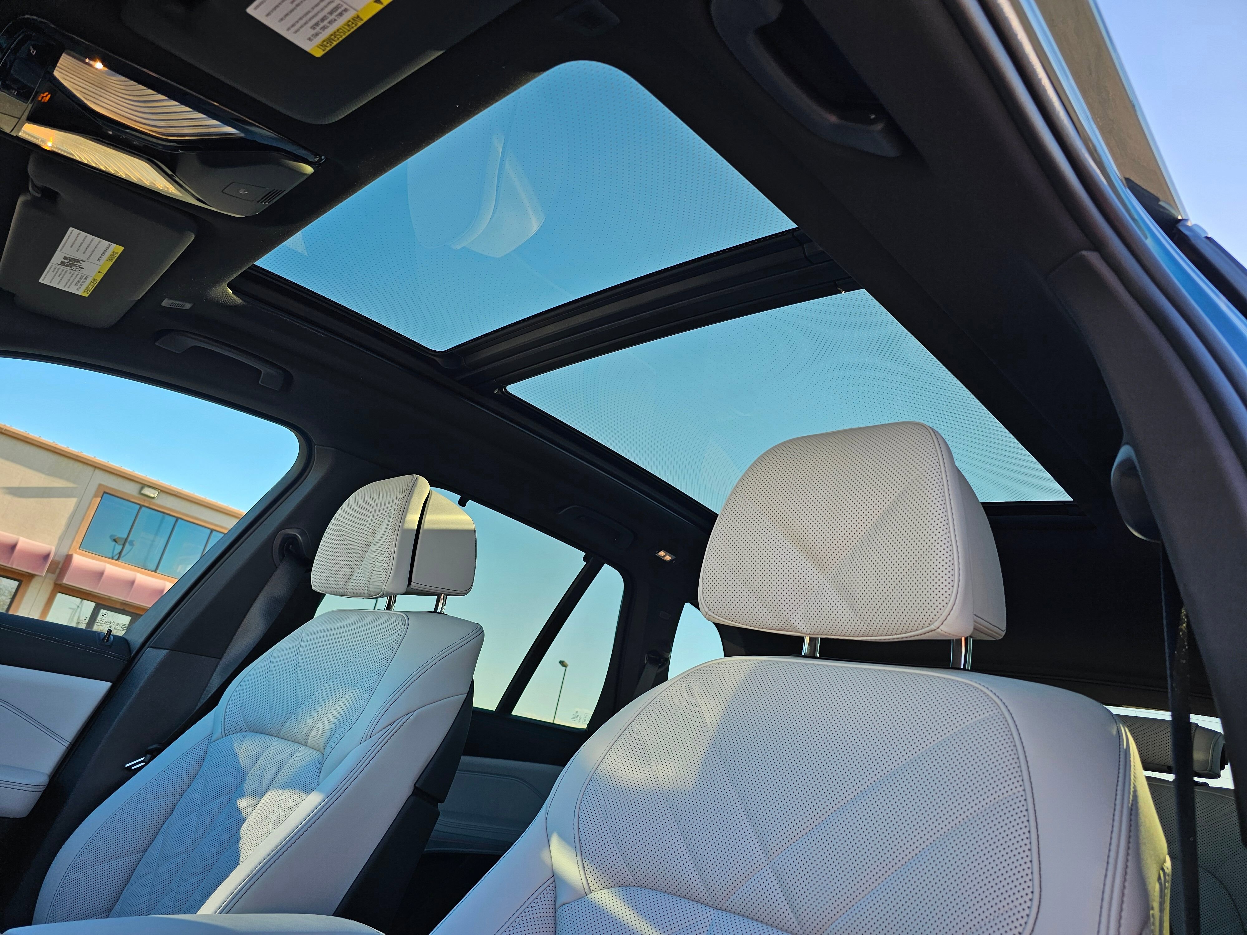 New 2026 BMW X5 xDrive50e w/ Executive Package image 28