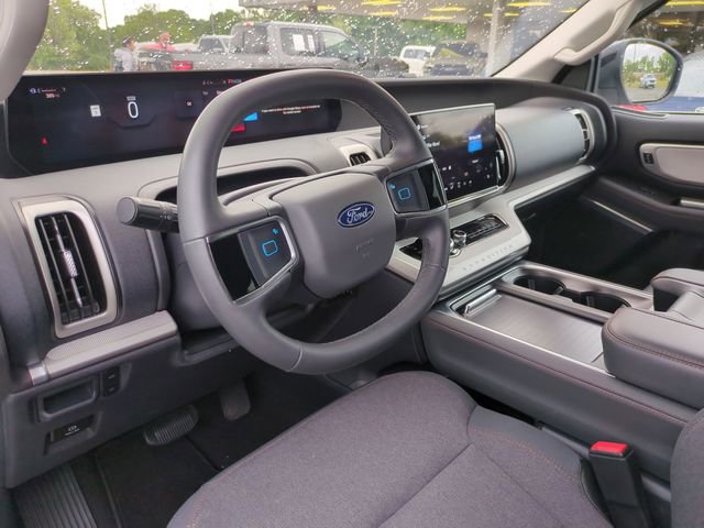 Used 2025 Ford Expedition Max Active RWD image 15