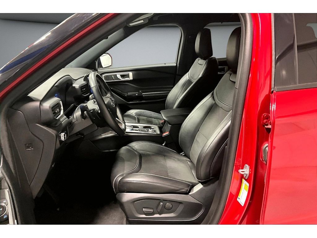 Used 2023 Ford Explorer ST image 26