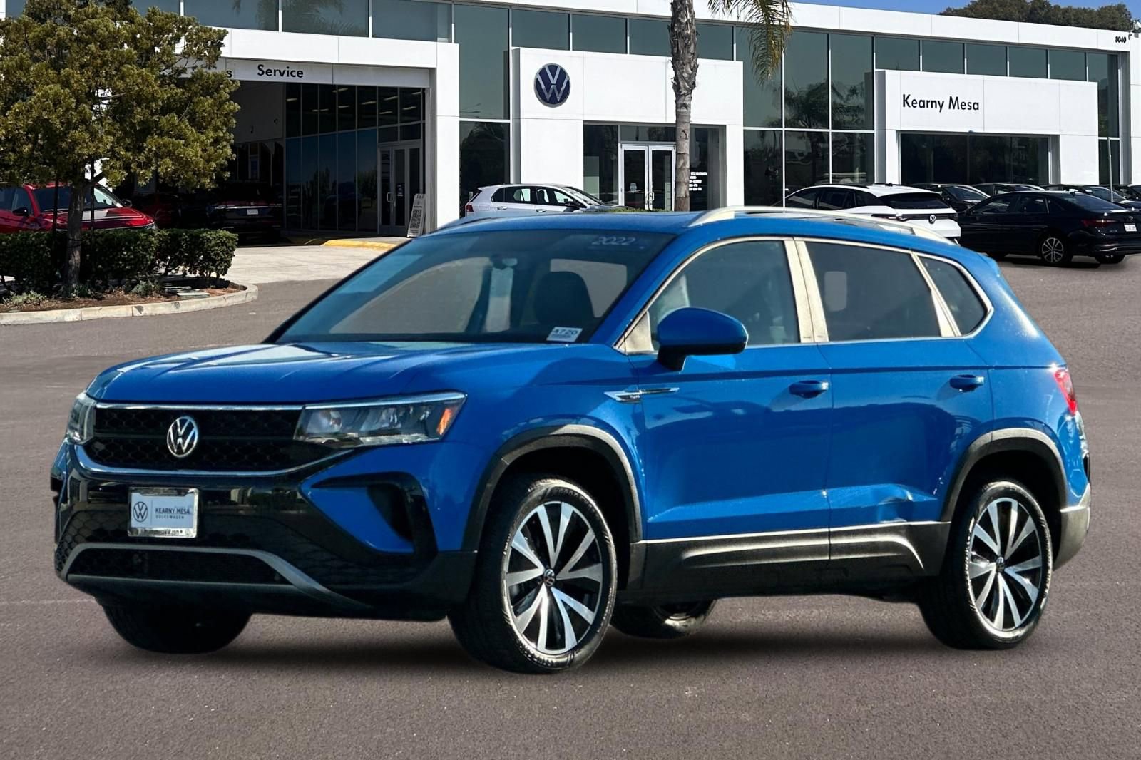 Used 2022 Volkswagen Taos SE w/ Panoramic Sunroof Package image 8