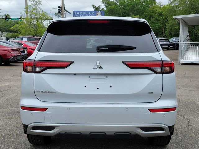 Used 2023 Mitsubishi Outlander SE FWD image 5