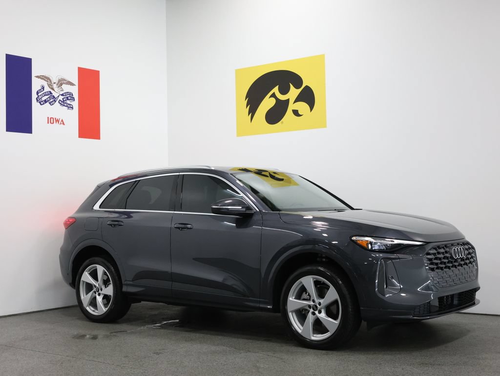 Certified 2025 Audi Q5 Premium w/ Premium Plus AWD/4WD image 1