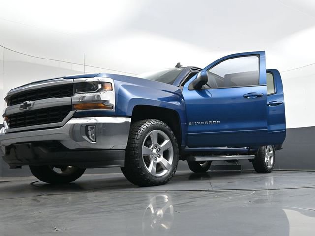 Used 2018 Chevrolet Silverado 1500 LT w/ All Star Edition image 41