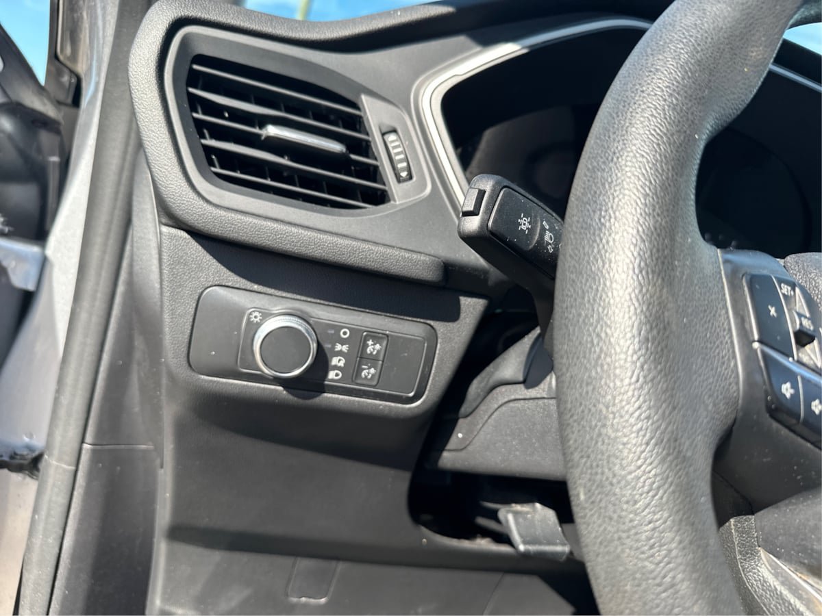 Used 2022 Ford Escape SE AWD/4WD image 23