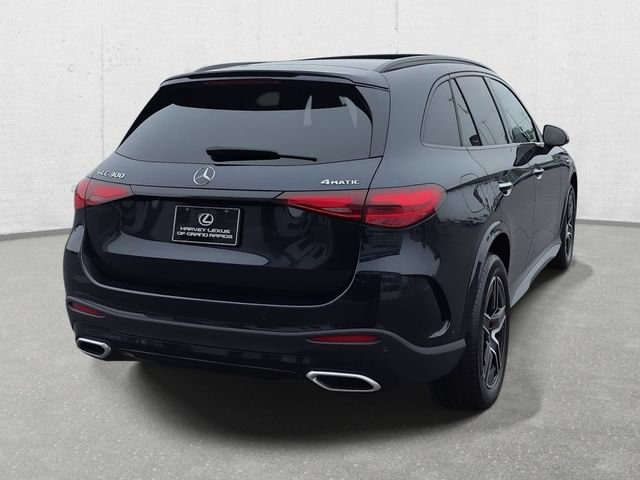 Used 2023 Mercedes-Benz GLC 300 4MATIC image 5