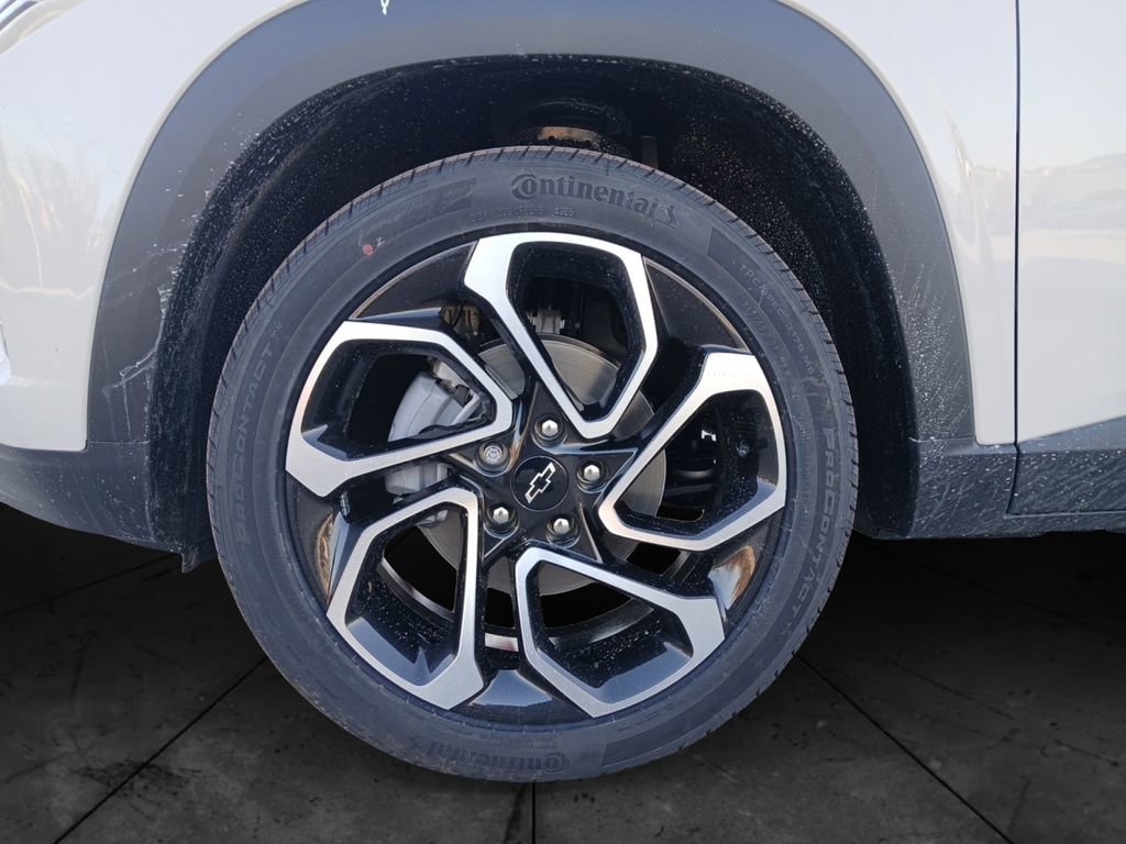 New 2026 Chevrolet Trax RS w/ Sunroof Package image 14