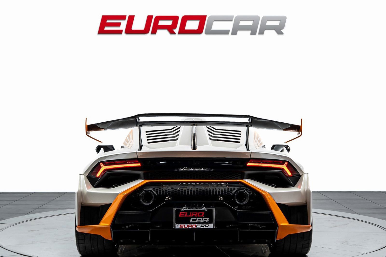 Used 2022 Lamborghini Huracan STO image 4