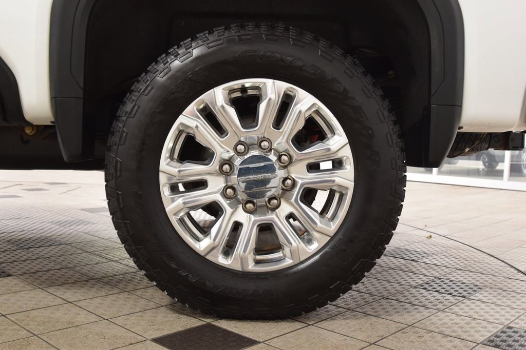 Used 2023 GMC Sierra 3500 Denali image 28