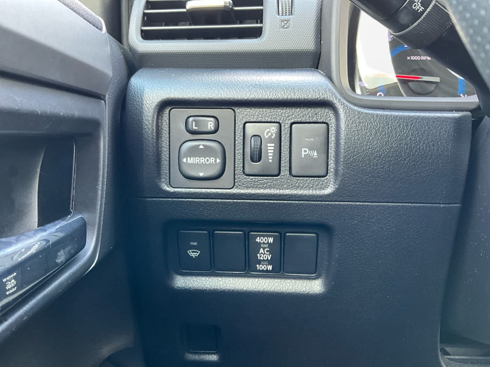 Used 2018 Toyota 4Runner Limited AWD/4WD image 17