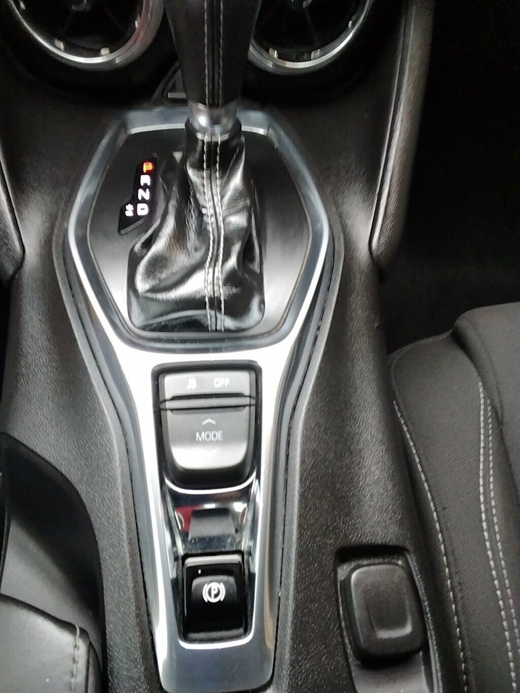 Used 2018 Chevrolet Camaro LT w/ RS Package image 26