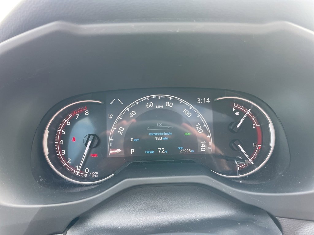Used 2023 Toyota RAV4 XLE Premium image 21