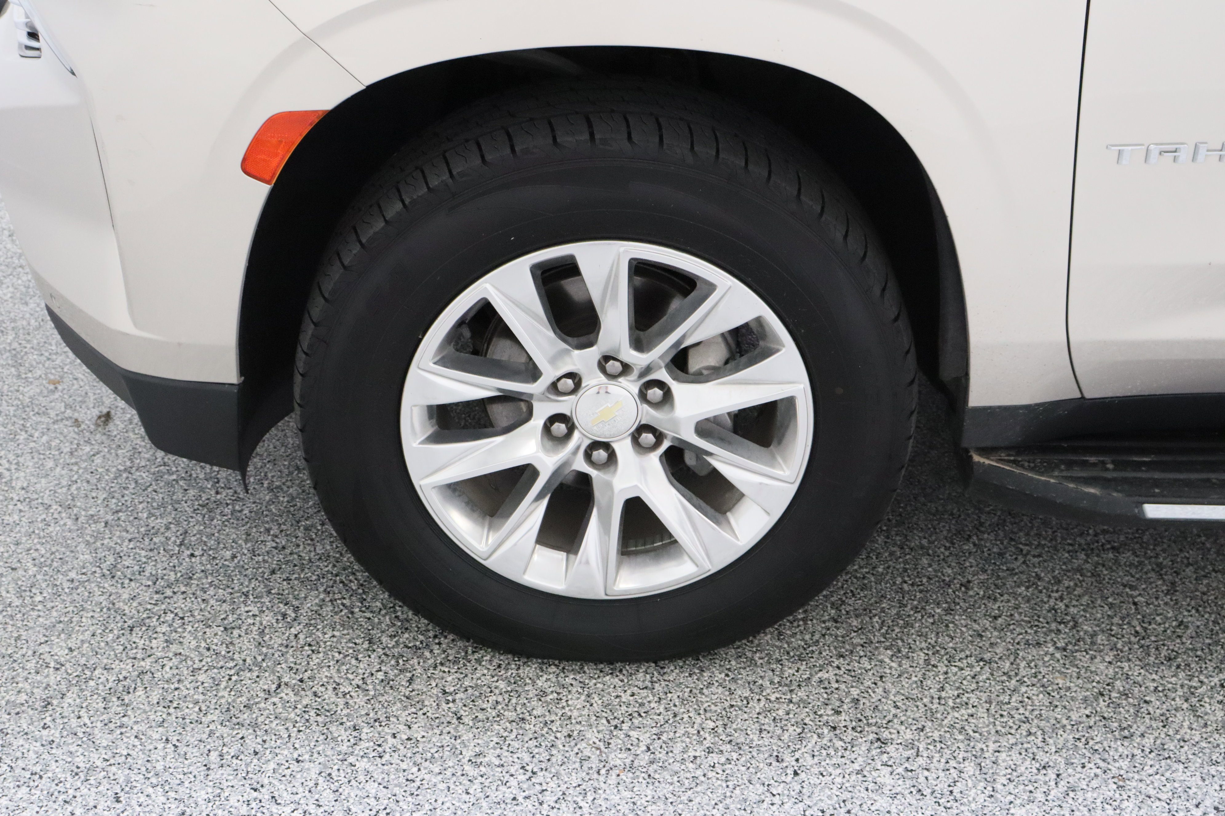 Used 2022 Chevrolet Tahoe Premier RWD image 11