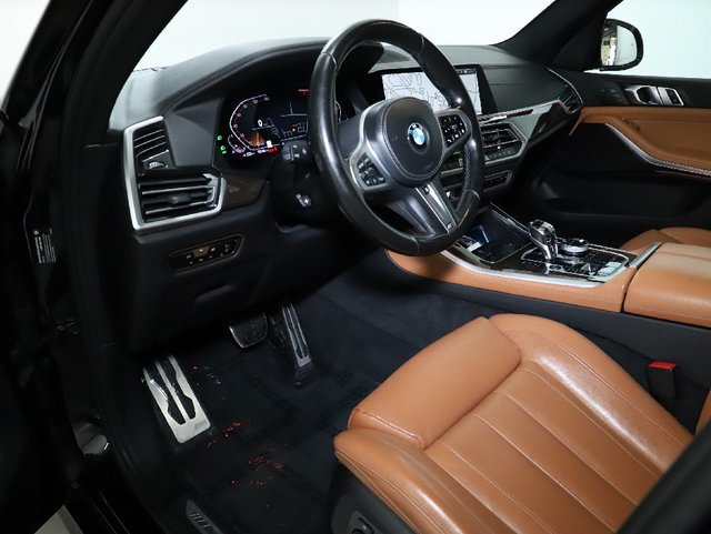 Used 2022 BMW X5 xDrive40i w/ M Sport Package AWD/4WD image 21