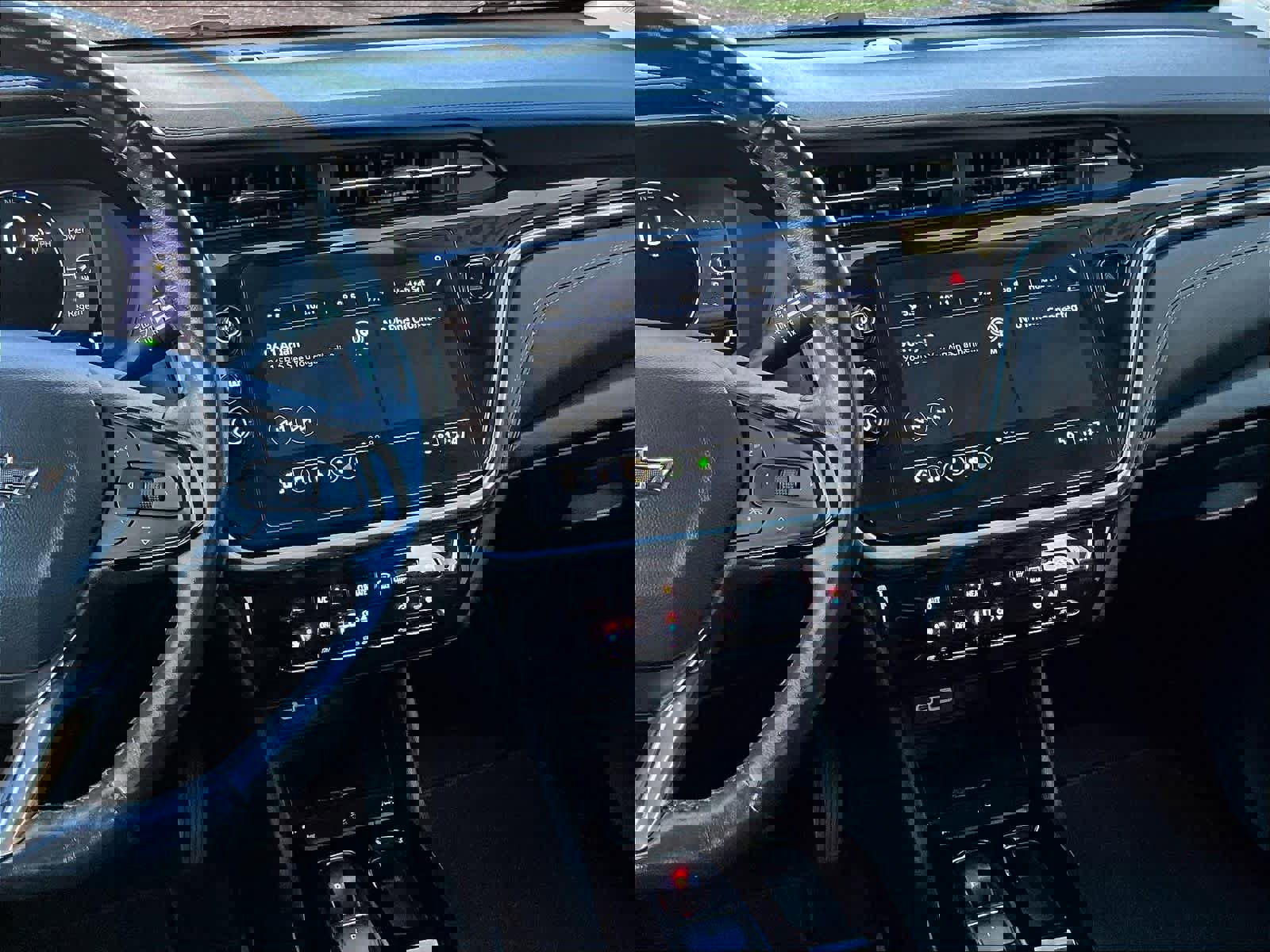 Certified 2023 Chevrolet Bolt EUV LT w/ Convenience Package image 18