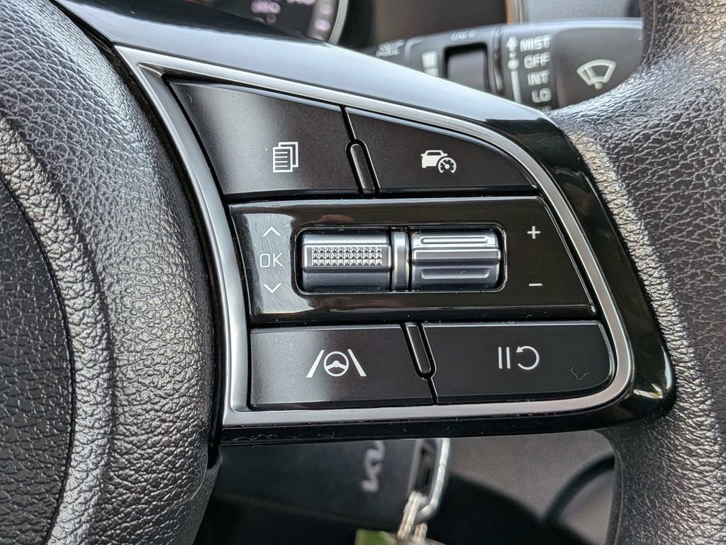 Used 2024 Kia Forte LXS FWD image 25