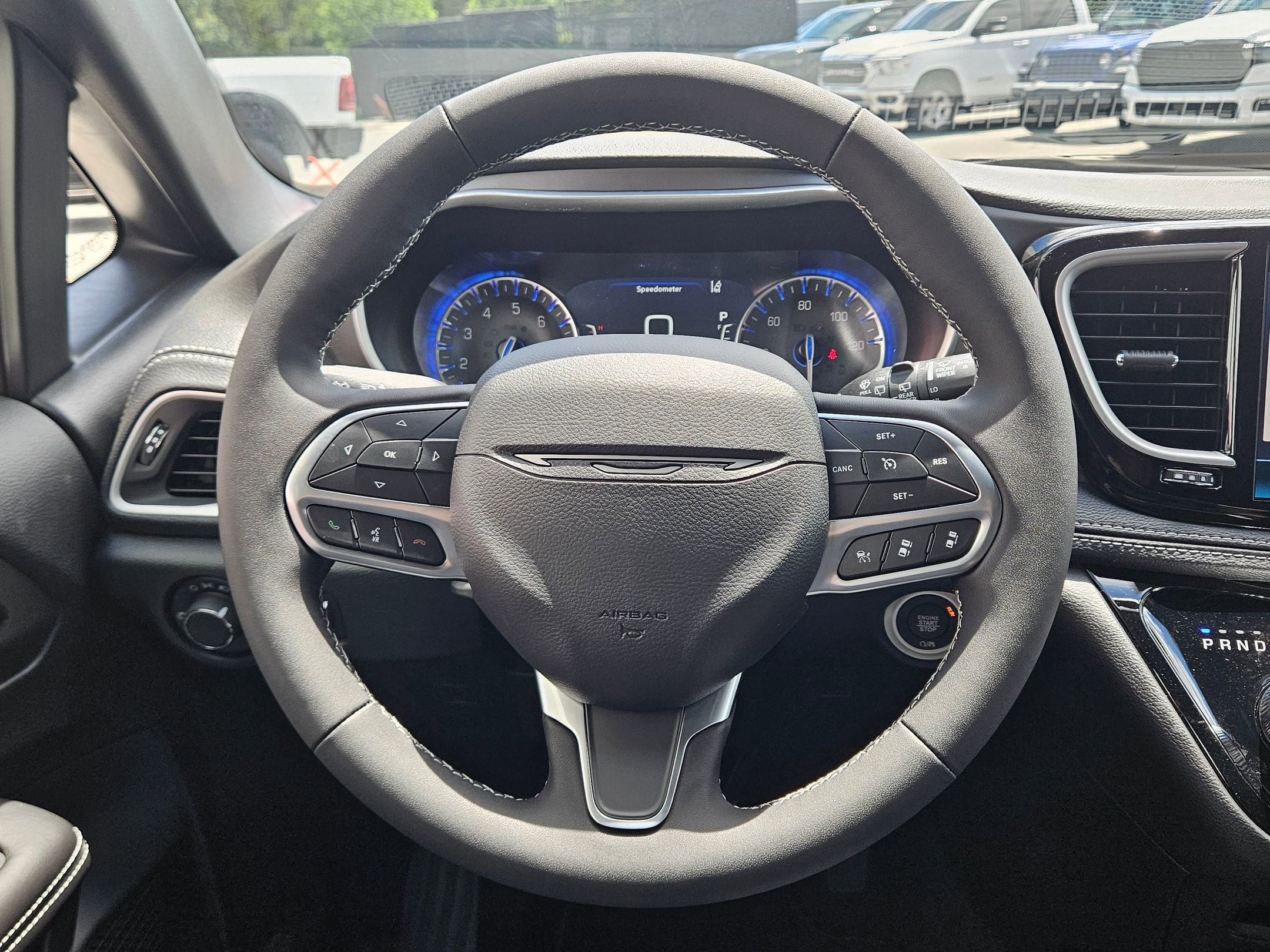 New 2027 Chrysler Pacifica Select FWD image 13