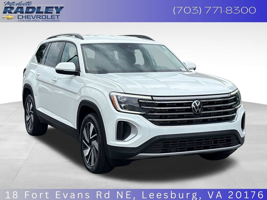 Used 2025 Volkswagen Atlas SE AWD/4WD image 8