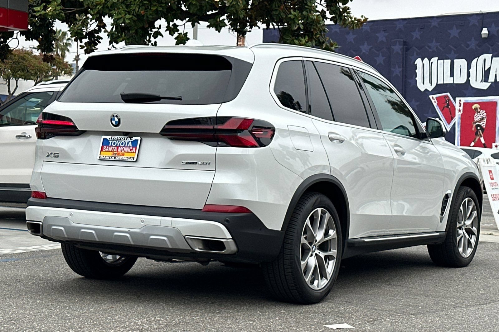 Used 2025 BMW X5 sDrive40i RWD image 3