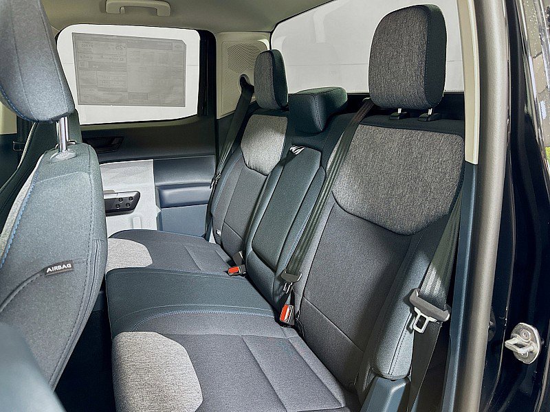 New 2025 Ford Maverick XLT w/ XLT Luxury Package image 14