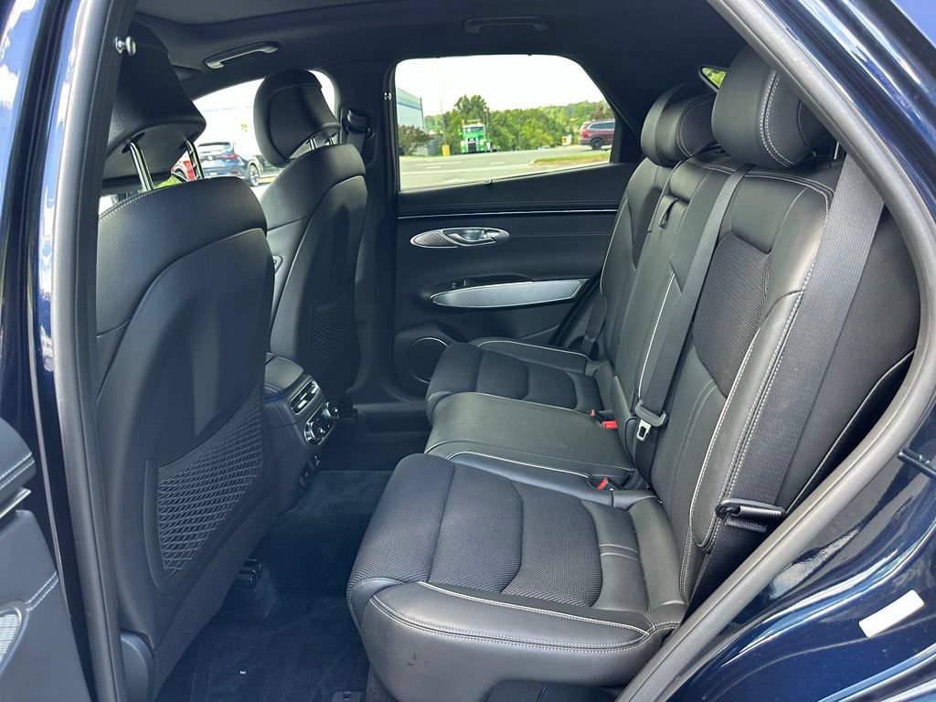 Used 2023 Genesis GV70 2.5T w/ Sport Prestige Package AWD/4WD image 25