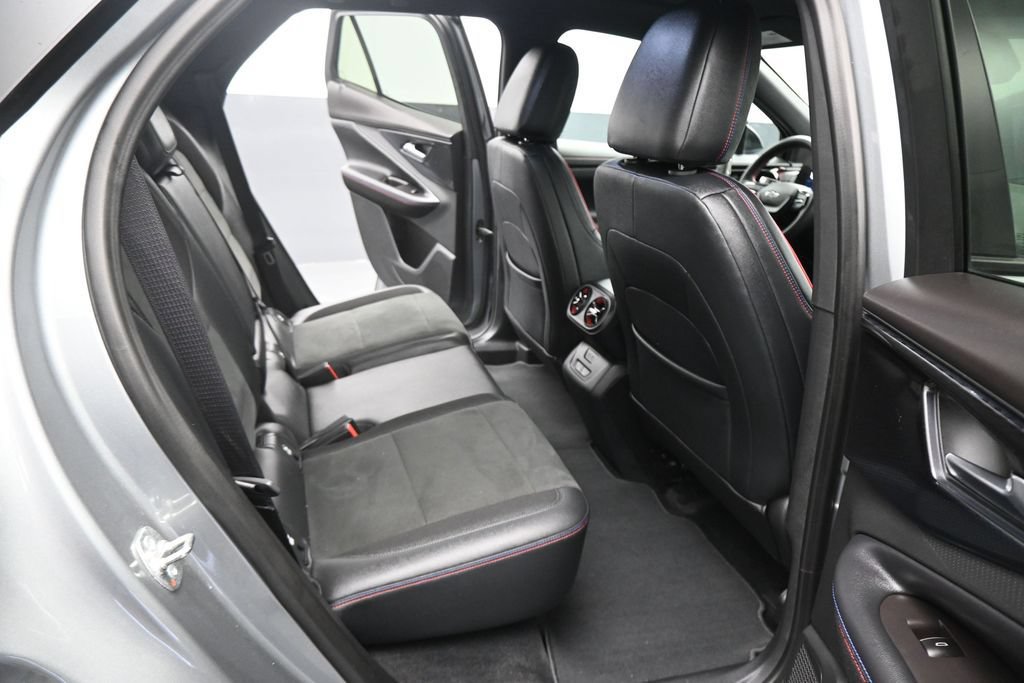 Used 2024 Chevrolet Blazer EV RS AWD/4WD image 2