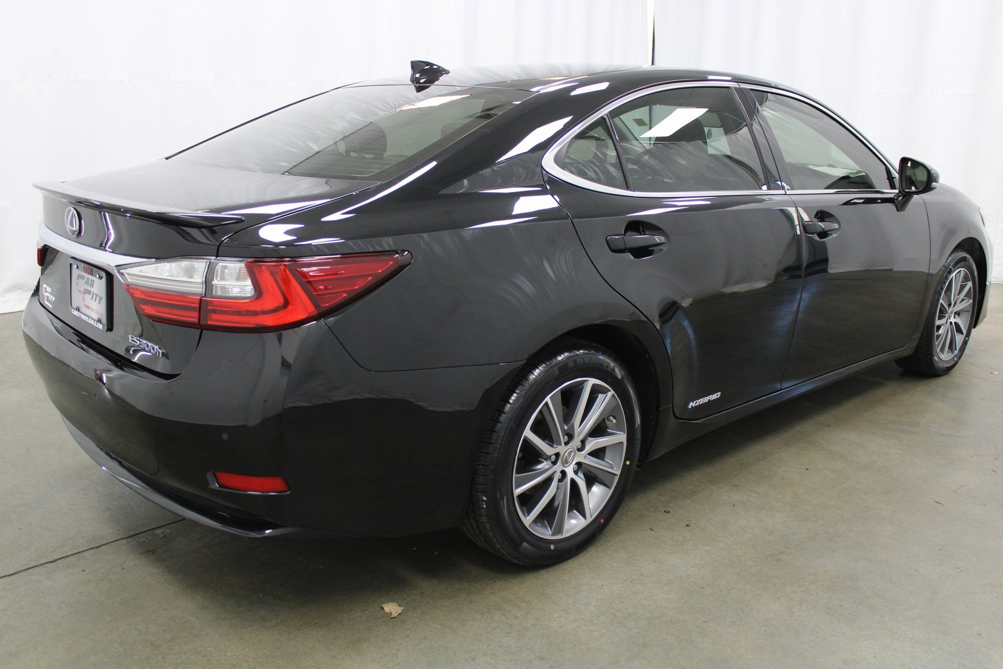 Used 2018 Lexus ES 300h image 5