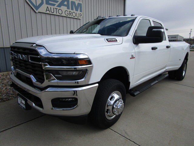 Used 2026 RAM 3500 Tradesman image 1