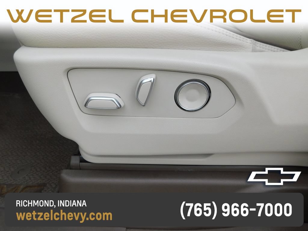 Used 2023 GMC Yukon XL Denali w/ Denali Reserve Package AWD/4WD image 15