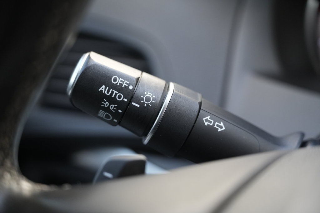 Used 2020 Acura MDX SH-AWD image 58