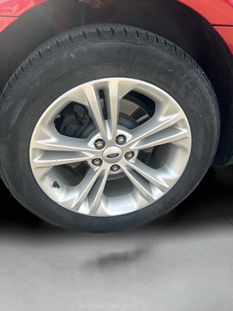 Used 2014 Ford Taurus SEL image 26