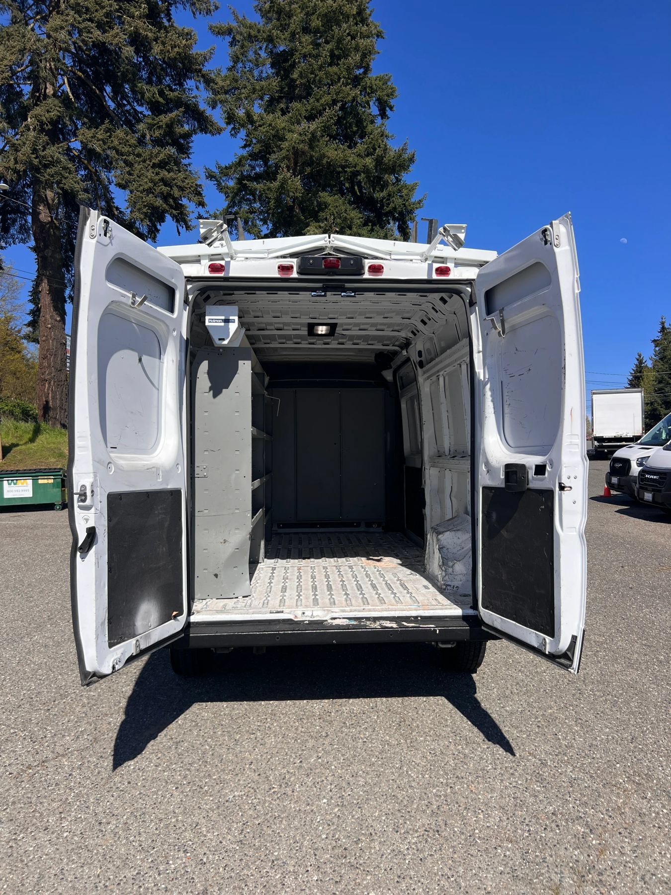 Used 2024 RAM ProMaster 2500 w/ Convenience Group FWD image 19