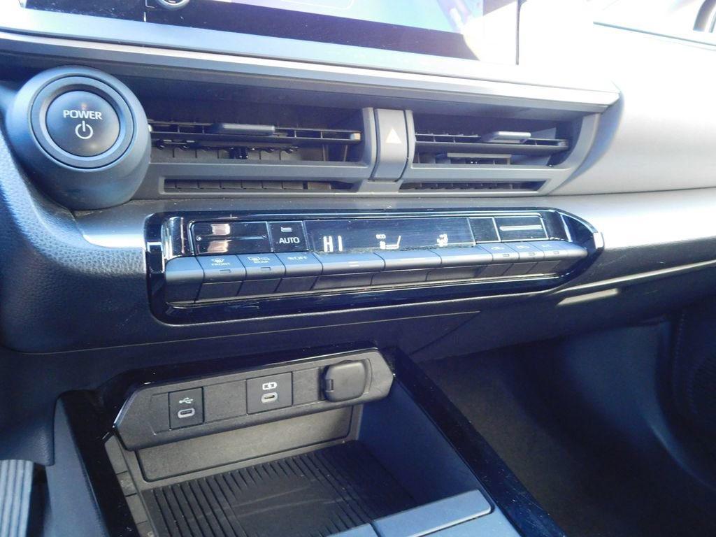 Used 2024 Toyota Prius LE image 16