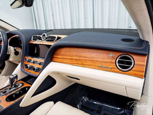 Used 2024 Bentley Bentayga AWD/4WD image 44
