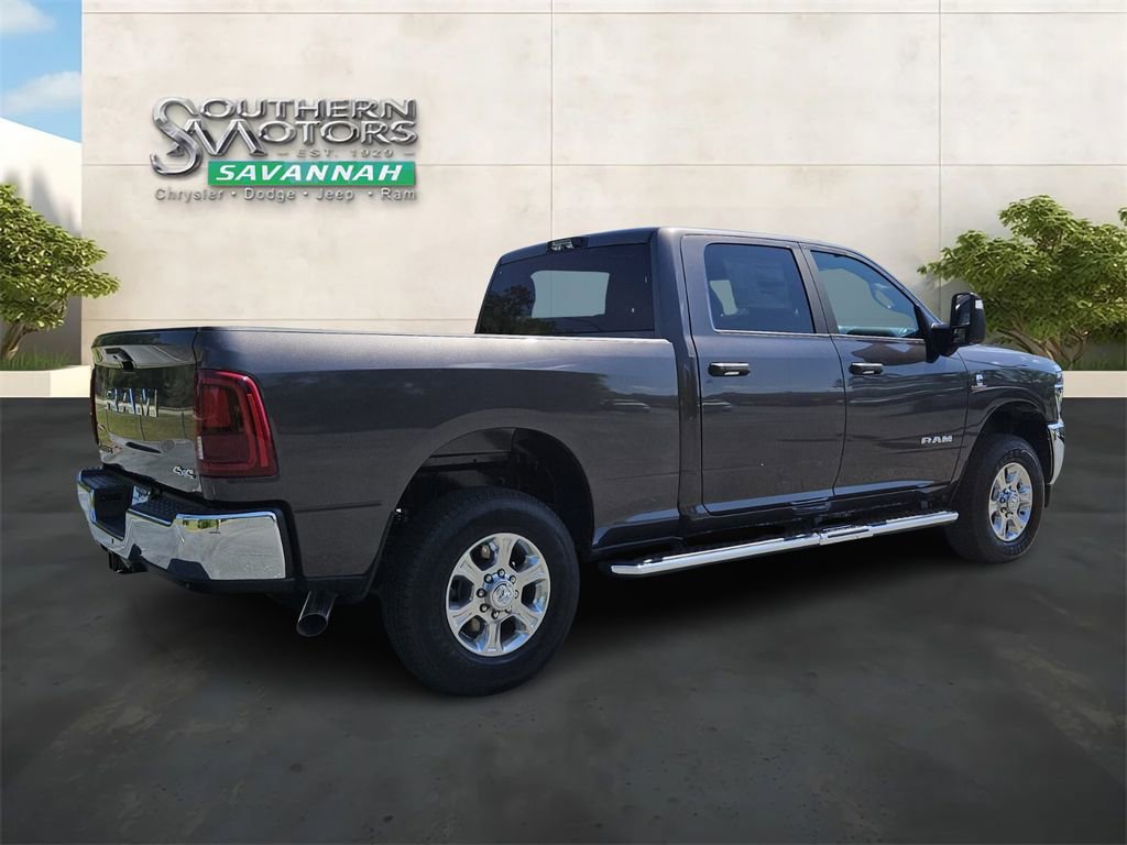 New 2026 RAM 3500 Big Horn AWD/4WD image 5