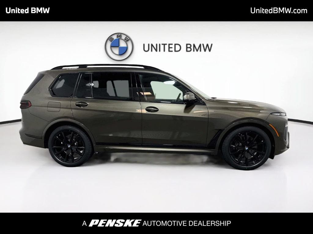 New 2027 BMW X7 xDrive40i w/ M Sport Package AWD/4WD image 4