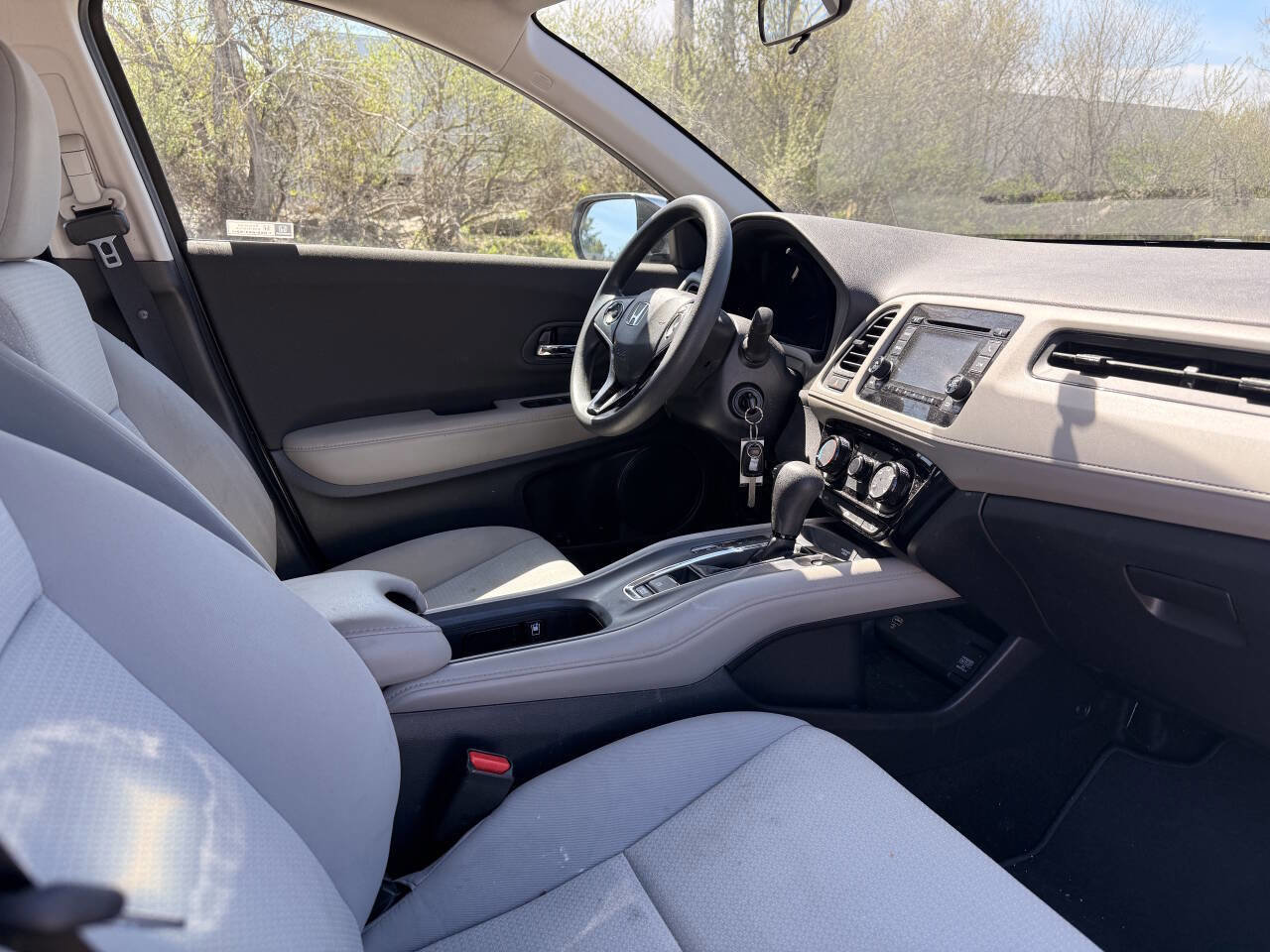 Used 2020 Honda HR-V LX image 15
