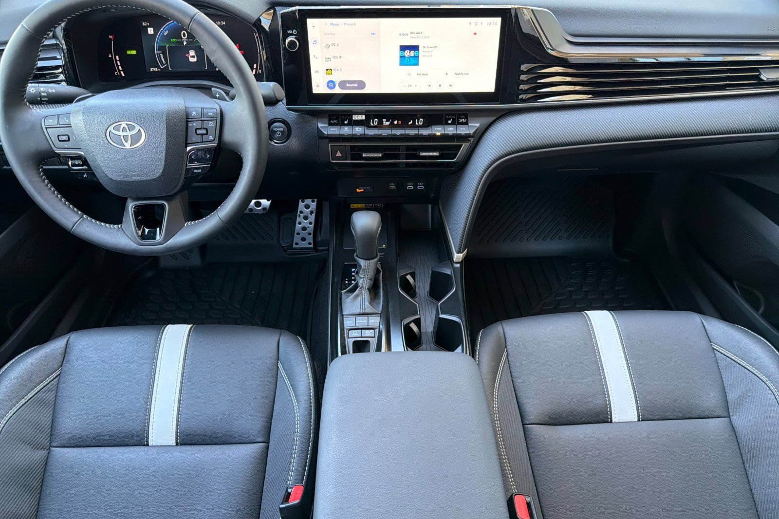 Used 2026 Toyota Camry SE w/ Multimedia Upgrade Package FWD image 15
