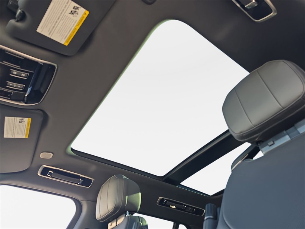 New 2026 Land Rover Range Rover SE image 31