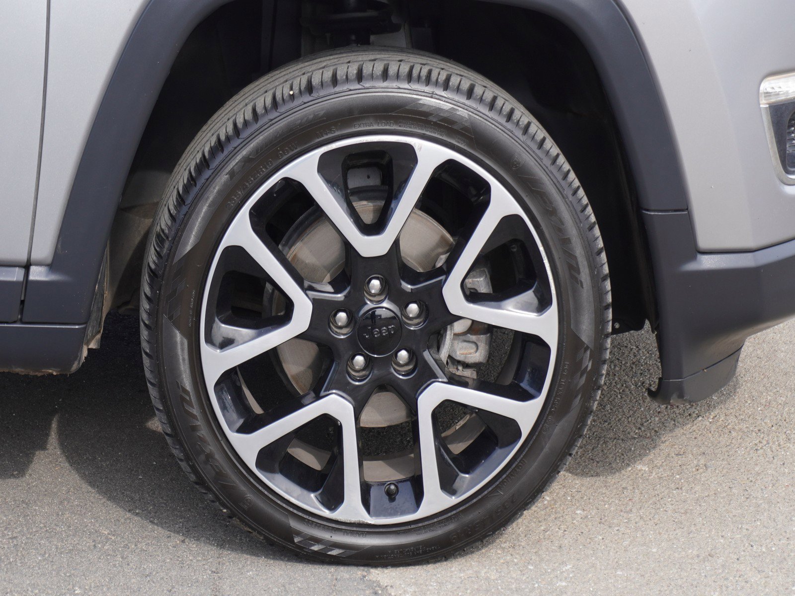 Used 2017 Jeep Compass Limited image 5