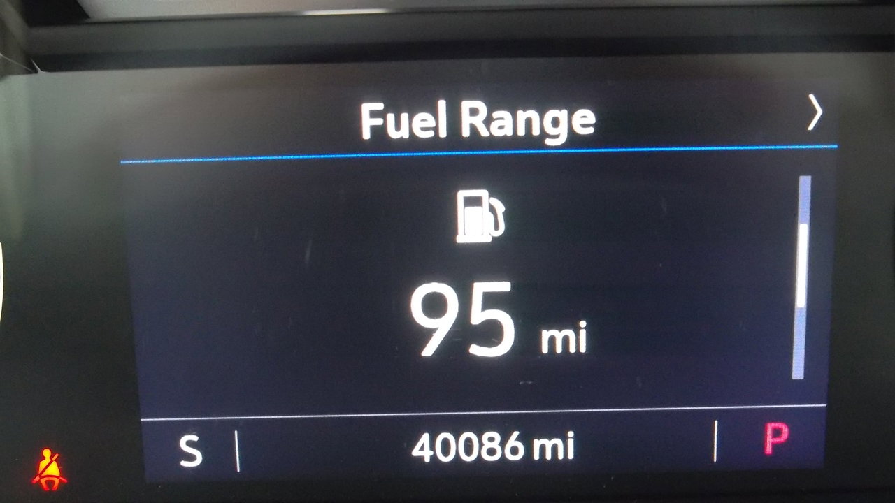 Used 2021 Cadillac XT4 Premium Luxury image 11