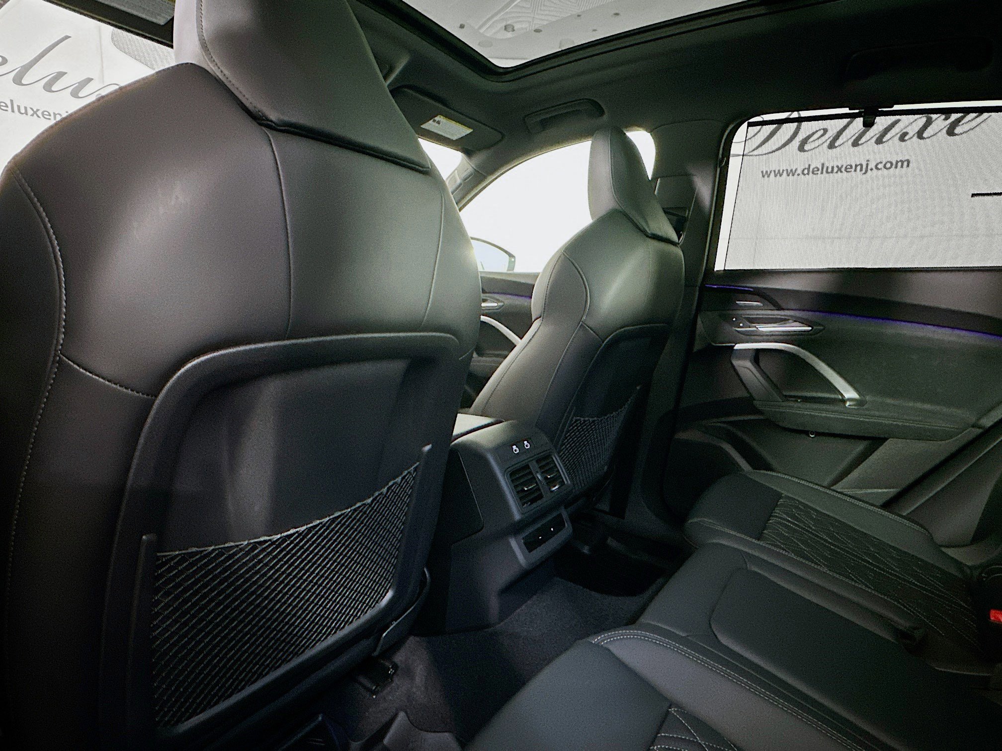 Used 2025 Audi SQ5 Premium Plus w/ Premium Plus Package image 24