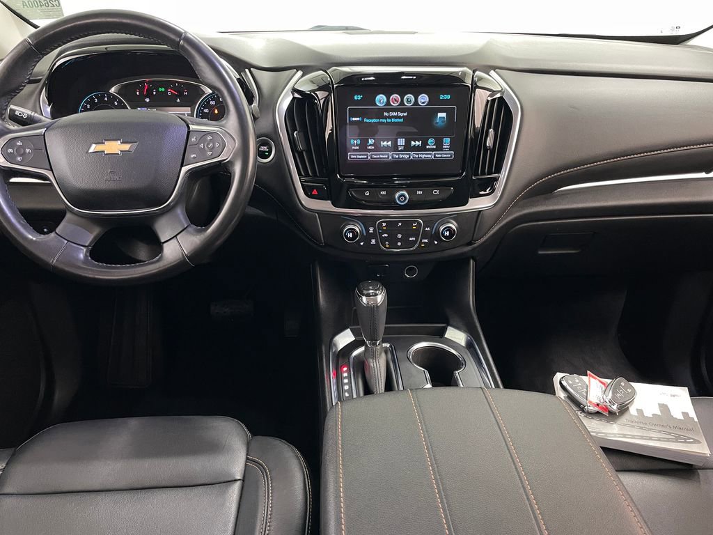 Certified 2019 Chevrolet Traverse LT image 2