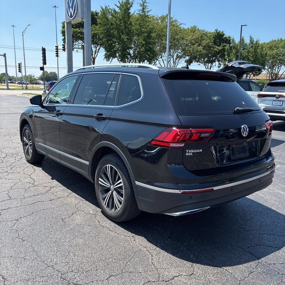 Used 2018 Volkswagen Tiguan SEL AWD/4WD image 4