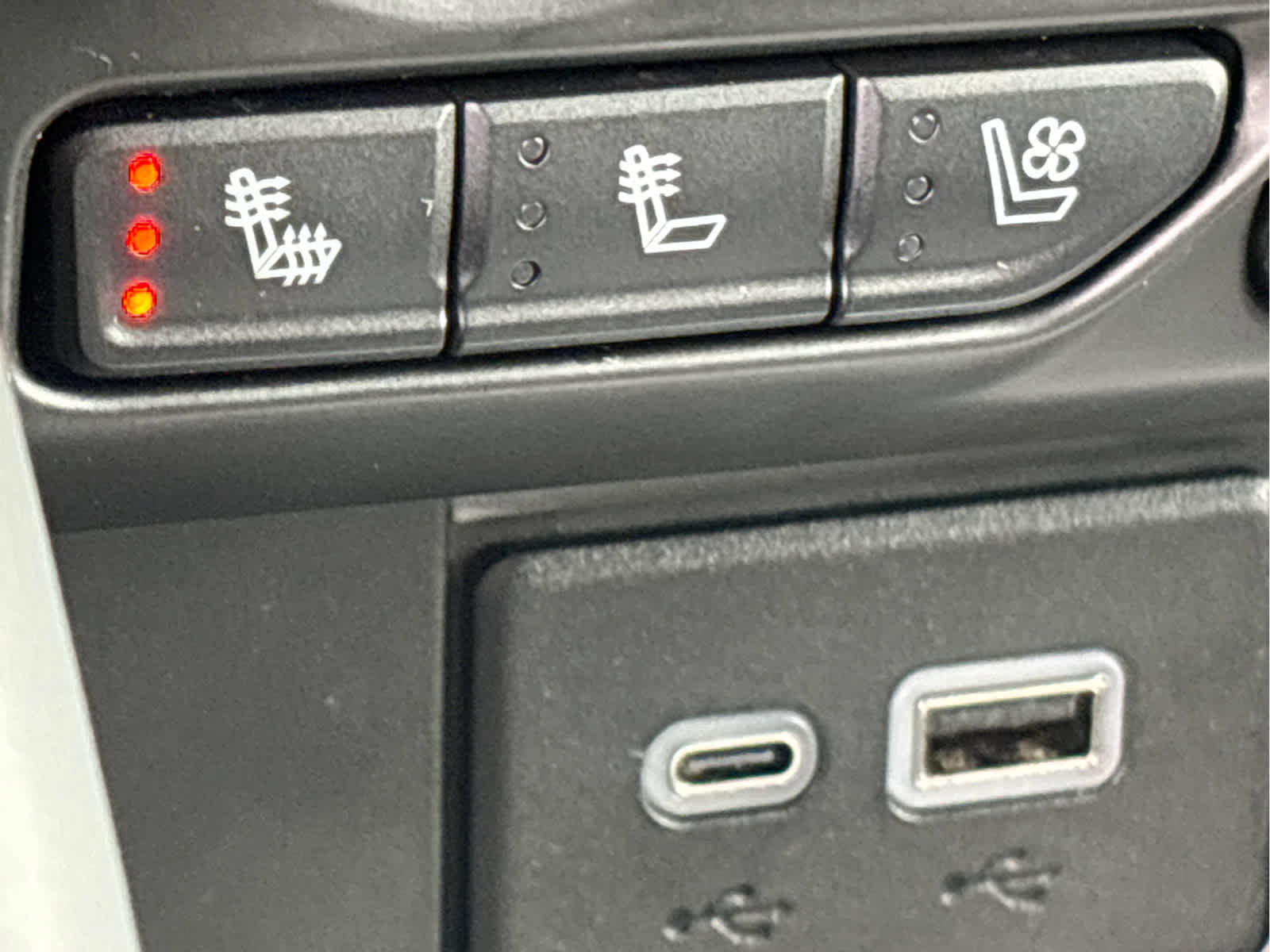 Certified 2023 Chevrolet Suburban High Country image 19