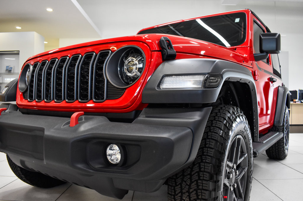 Used 2024 Jeep Wrangler Sport AWD/4WD image 12