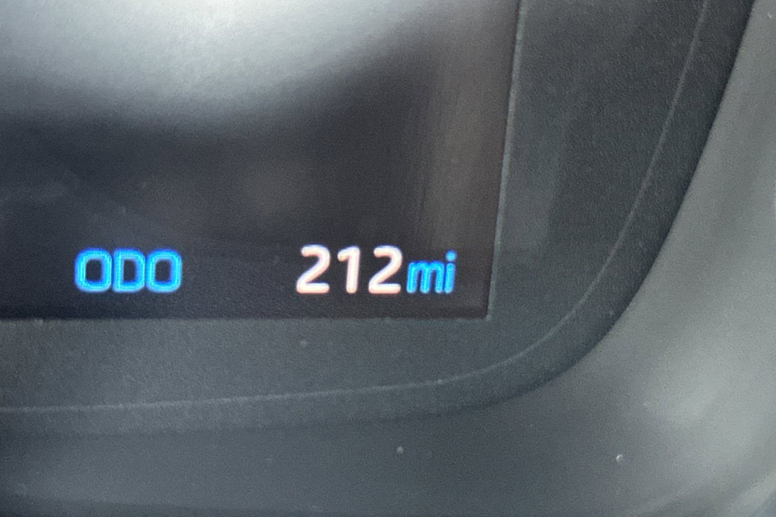 Used 2020 Toyota Corolla LE w/ Carpet Mat Package (TMS) image 23