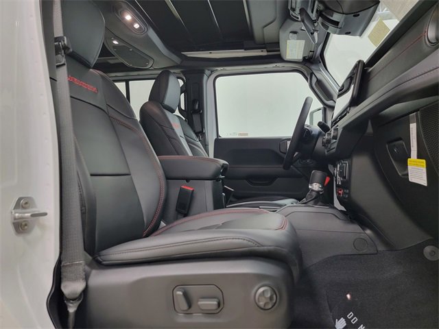 New 2026 Jeep Wrangler Unlimited Rubicon w/ Convenience Group image 19