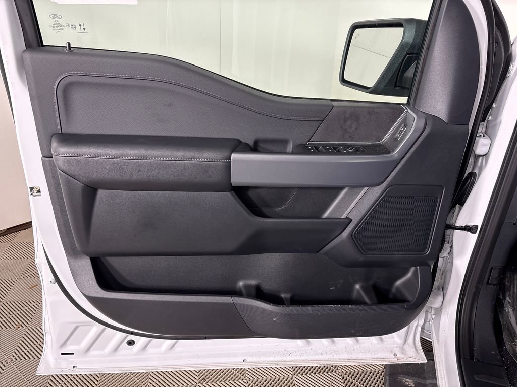 New 2026 Ford F150 XLT w/ XLT Black Appearance Package RWD image 21