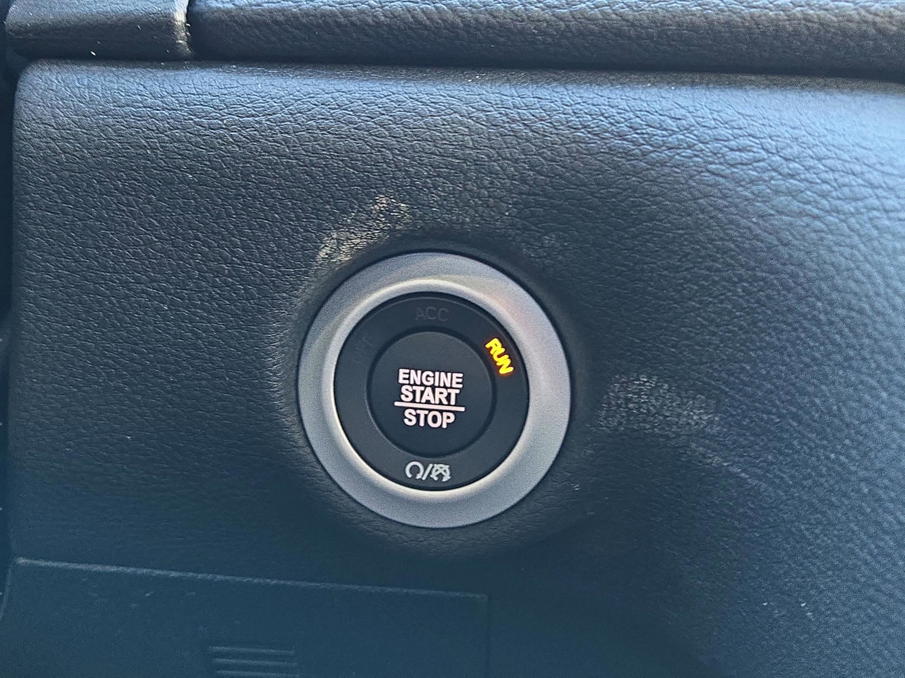 New 2026 Chrysler Pacifica Select w/ S Appearance Package image 28